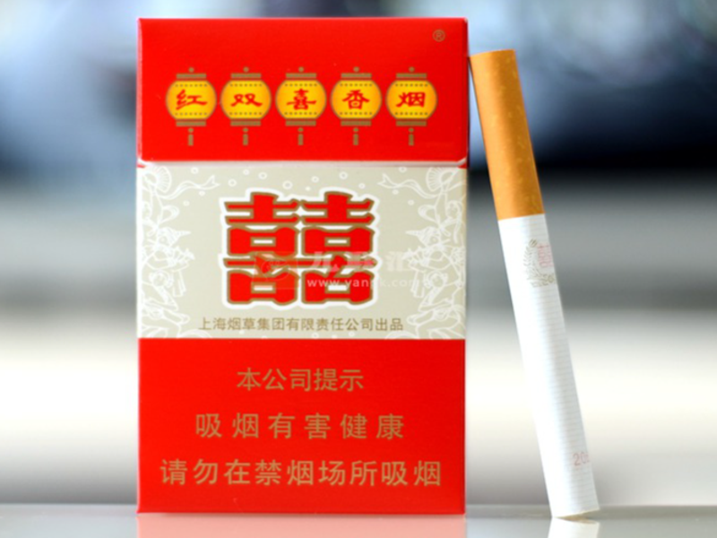 正品香烟包装防伪码与塑封细节检测